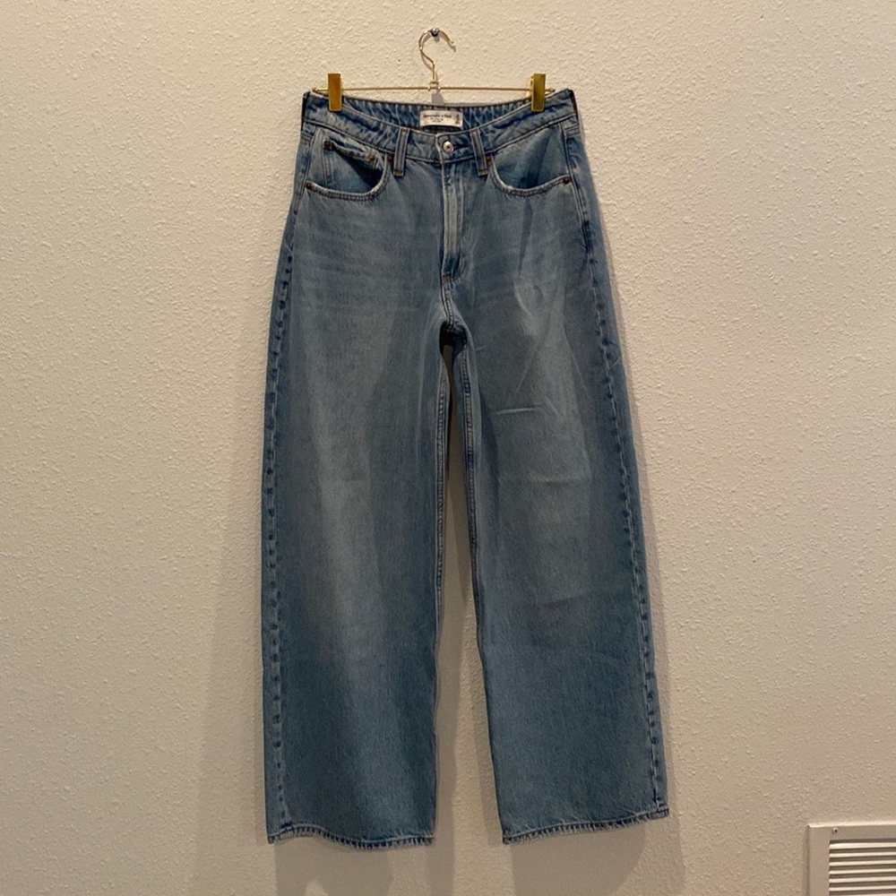 Abercrombie mid rise baggy jeans